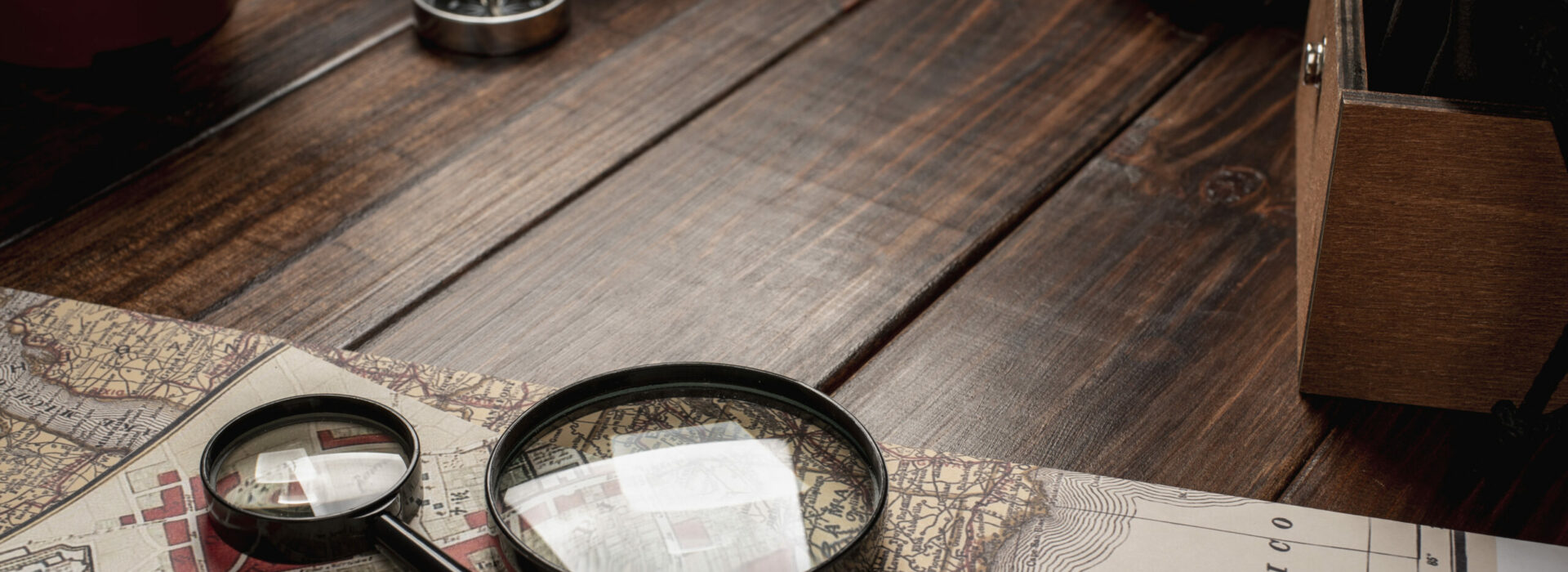 view-world-travel-map-with-magnifying-glass